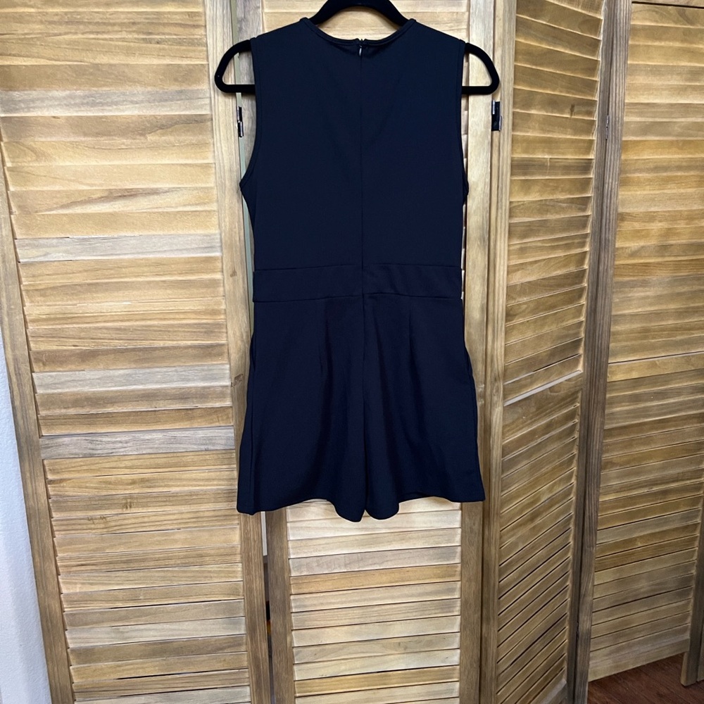 Elegant Black Sleeveless Jumpsuit